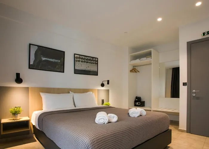 White * Thessaloniki