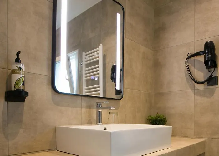 White Apartment Thessaloniki